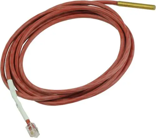 Bosch Temperaturfühler mit rot gefärbtem Kabel und steckerartigem Anschluss. Der Sensor hat eine metallene Spitze zur Temperaturmessung.